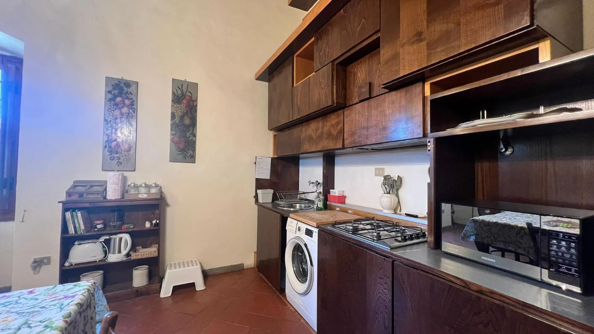 Wine Apartments Florence Lawrence Casignano