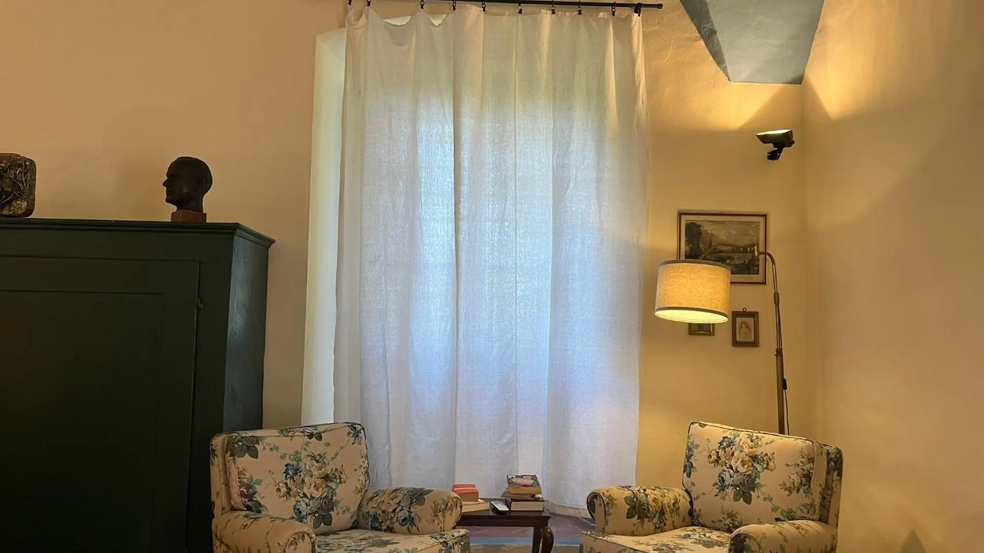 Wine Apartments Florence Lawrence Casignano